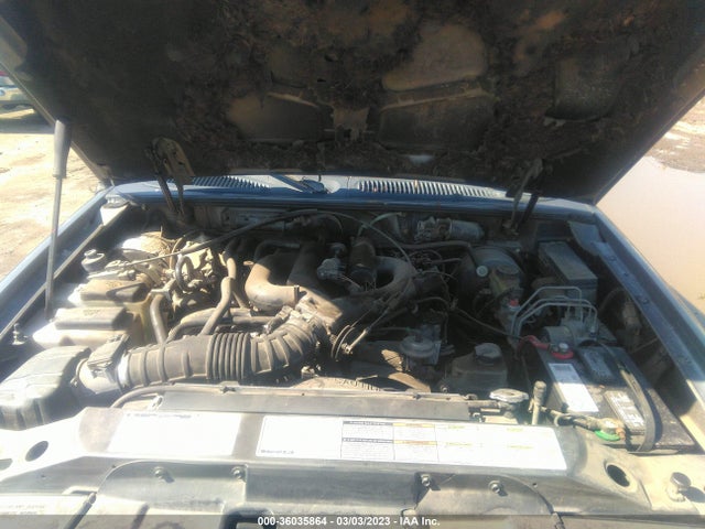 1998 FORD EXPLORER XL/XLT VIN: 1FMZU34E0WZB45896