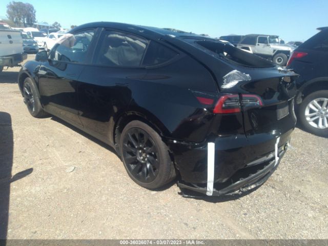 7SAYGAEE5NF556678 Tesla Model Y Long Range