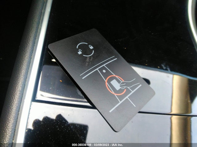 Tesla Model 3 Long Range 2020 5YJ3E1EB5LF638734 Image 3