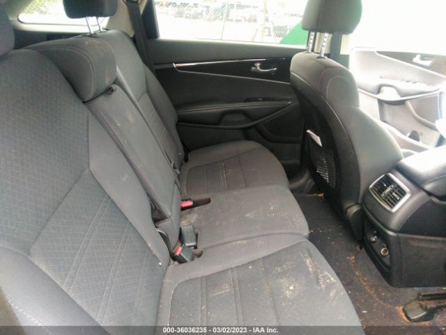 5XYPG4A38KG569847 KIA SORENTO LX