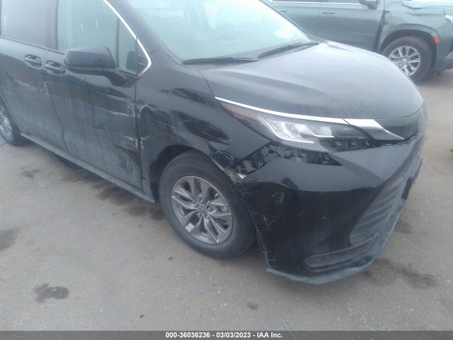 2022 Toyota Sienna, VIN: 5TDKRKEC1NS102456