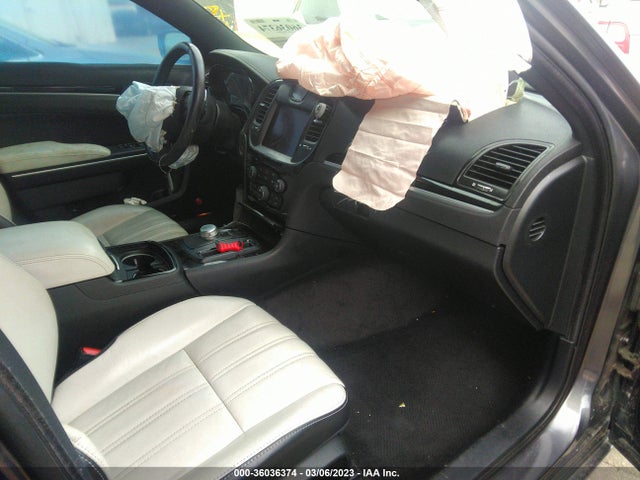 Chrysler 300 300s 2018 2C3CCABT9JH308237 Image 5