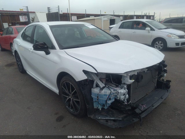 2021 Toyota Camry, VIN: 4T1G11AK8MU538375