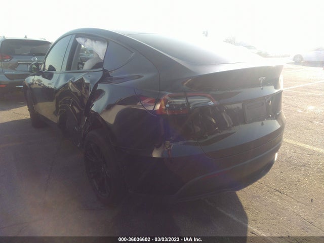 5YJYGDEE2MF216224 Tesla Model Y Long Range