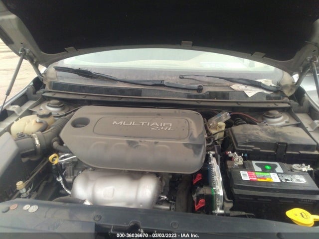 1C3CCCAB1FN569820 Chrysler 200 Limited