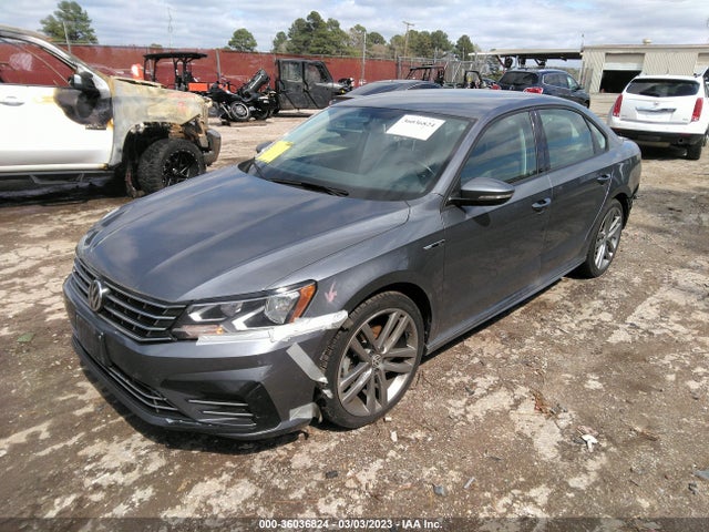 1VWAA7A35JC048304 Volkswagen Passat 2.0t S/r-line