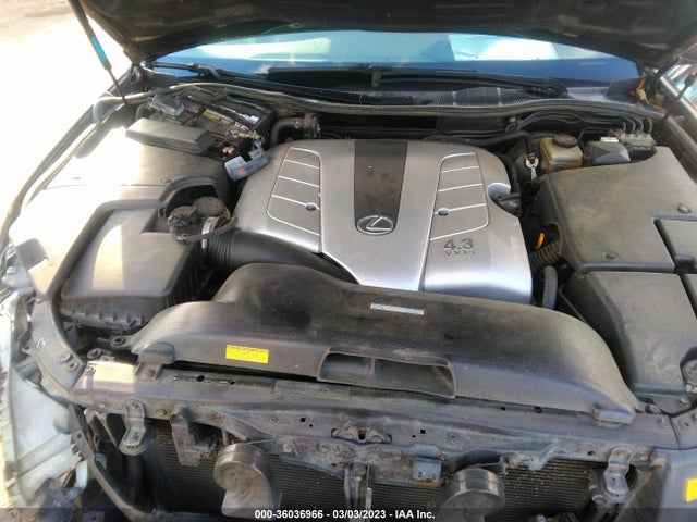 Lexus LS 430 2004 JTHBN36F640145166 Image 10