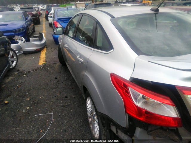 2012 FORD FOCUS TITANIUM VIN: 1FAHP3J27CL187701