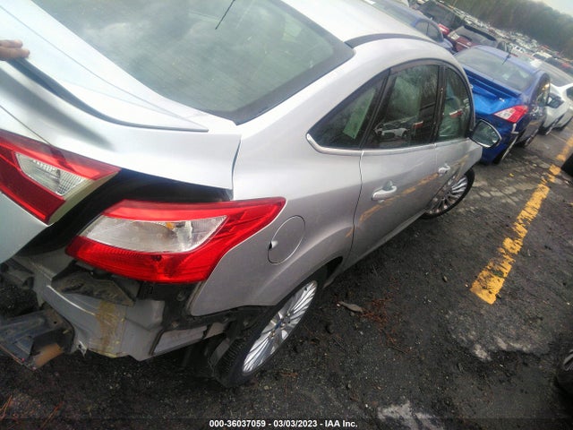 2012 FORD FOCUS TITANIUM VIN: 1FAHP3J27CL187701