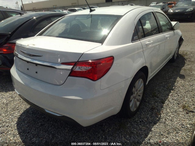 1C3CCBBB2EN137390 Chrysler 200 Touring