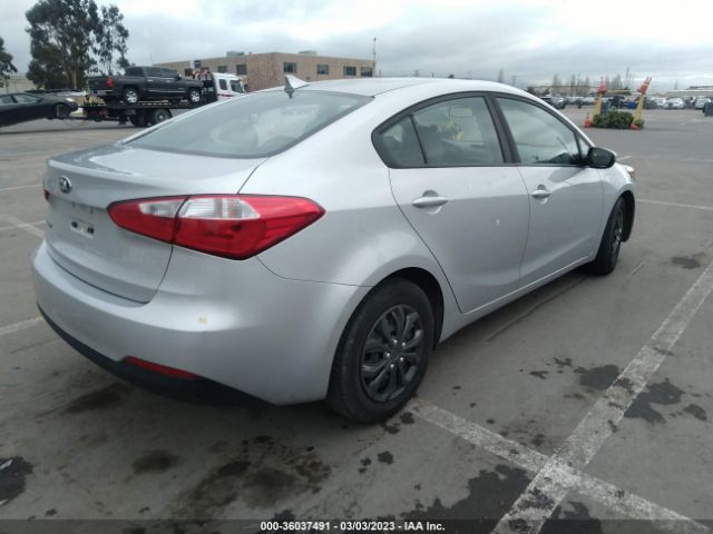 KNAFK4A62G5577573 KIA FORTE LX