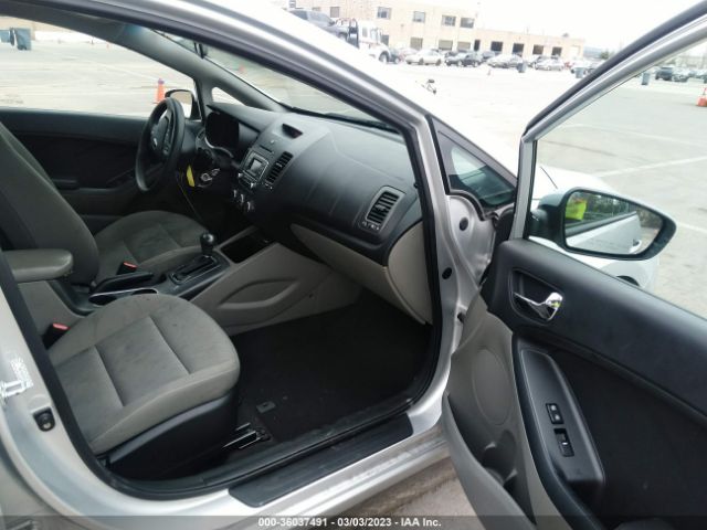 KNAFK4A62G5577573 KIA FORTE LX