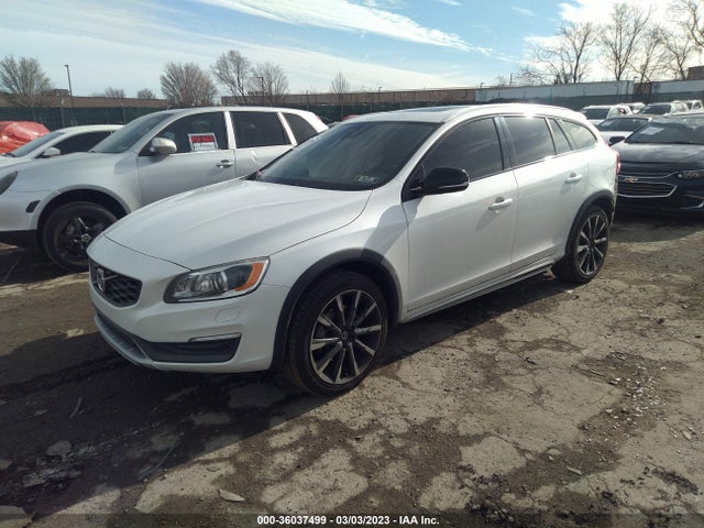 2016 Volvo V60, VIN: YV4612HM7G1004901