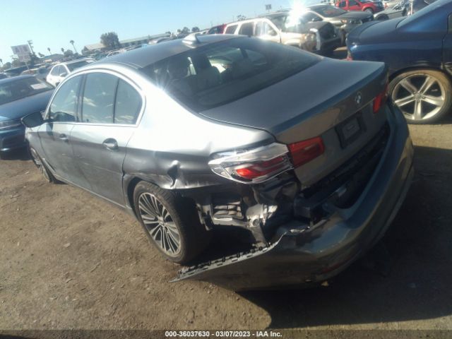 WBAJA5C3XHG895243 BMW 5 Series 530i