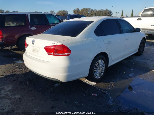 Volkswagen PASSAT S 2014 1VWAT7A38EC044313 Image 4