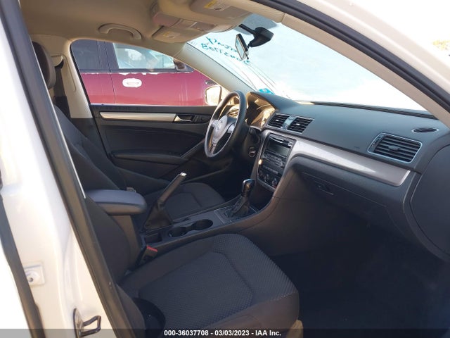 Volkswagen PASSAT S 2014 1VWAT7A38EC044313 Image 5
