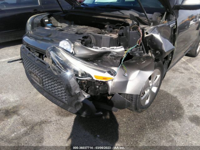 KNDJN2A26G7274290 KIA Soul Base