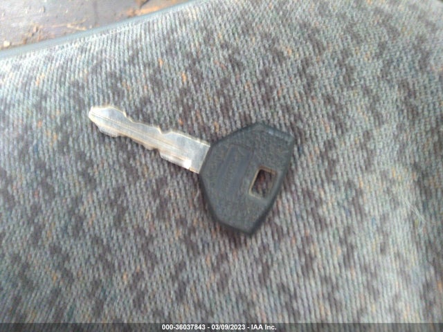 Dodge Caravan Base 2000 2B4GP2539YR769863 Image 3