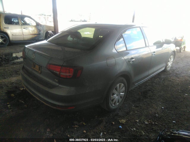 3VW167AJ4GM303595 Volkswagen Jetta Sedan 1.4t S