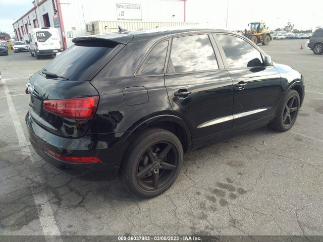WA1BCCFS2HR008340 Audi Q3 PREMIUM