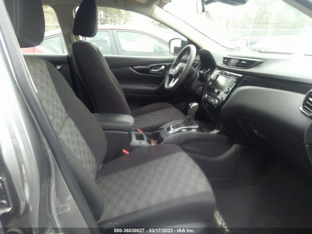 JN1BJ1CR0KW627046 Nissan Rogue Sport Sv