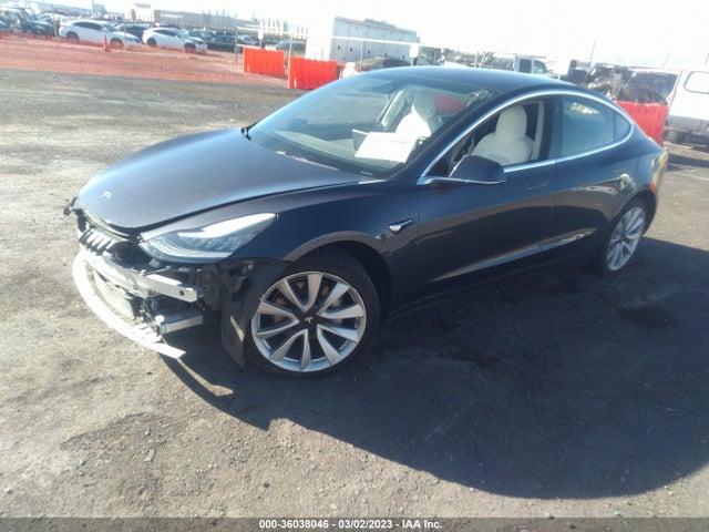 Tesla Model 3 Long Range 2018 5YJ3E1EB8JF135065 Image 2