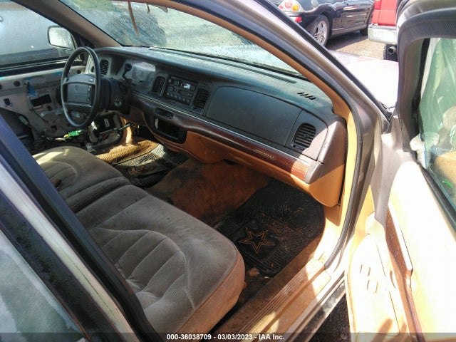 1995 MERCURY GRAND MARQUIS GS VIN: 2MELM74W6SX640810