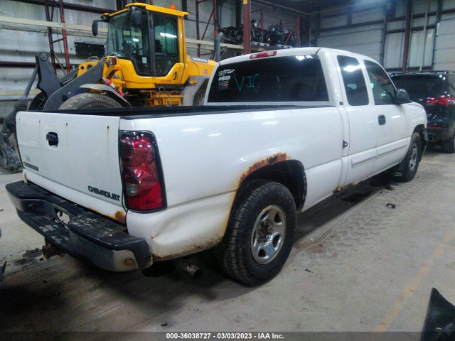 2004 CHEVROLET SILVERADO 1500 LS VIN: 1GCEC19T14E388655