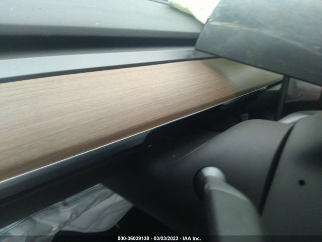 Tesla Model Y Long Range 2022 7SAYGDEE9NF385967 Image 9