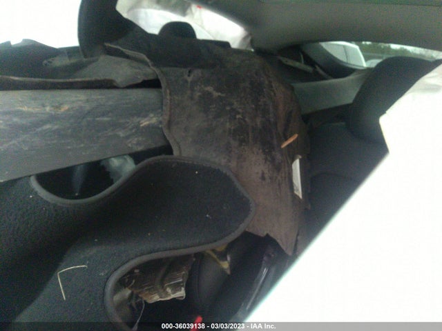 Tesla Model Y Long Range 2022 7SAYGDEE9NF385967 Image 10