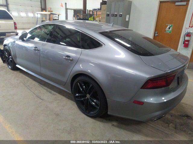 2016 Audi A7, VIN: WAUWGAFC8GN100077