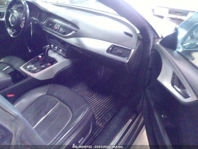 2016 Audi A7, VIN: WAUWGAFC8GN100077