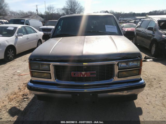 1GKEC16R6XJ779504 GMC Suburban