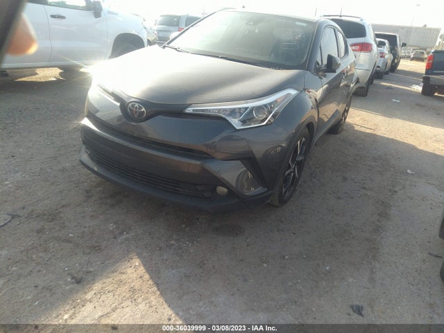 Toyota C-HR XLE 2018 JTNKHMBX5J1001669 Image 2