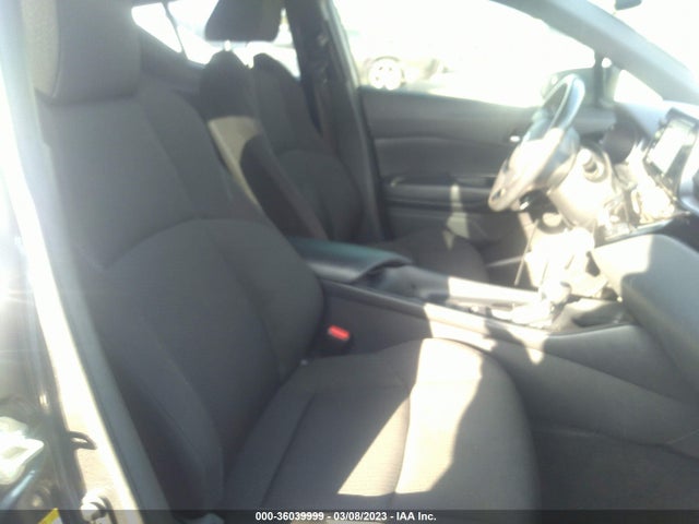 Toyota C-HR XLE 2018 JTNKHMBX5J1001669 Image 6