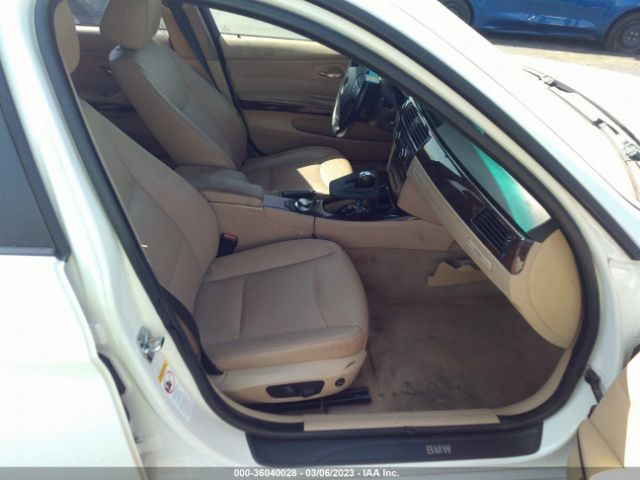 WBAVC93597KX61985 BMW 3 Series 328xi