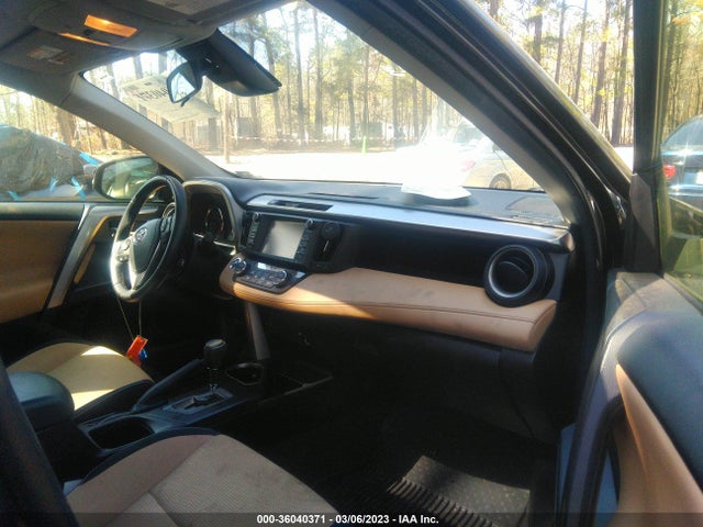 2016 Toyota RAV4, VIN: JTMRJREV2GD039933