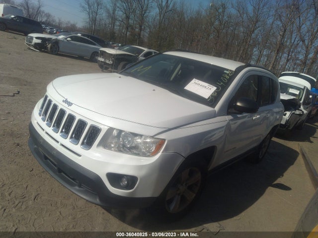Jeep Compass 2011 1J4NF1FB1BD240473 Image 2