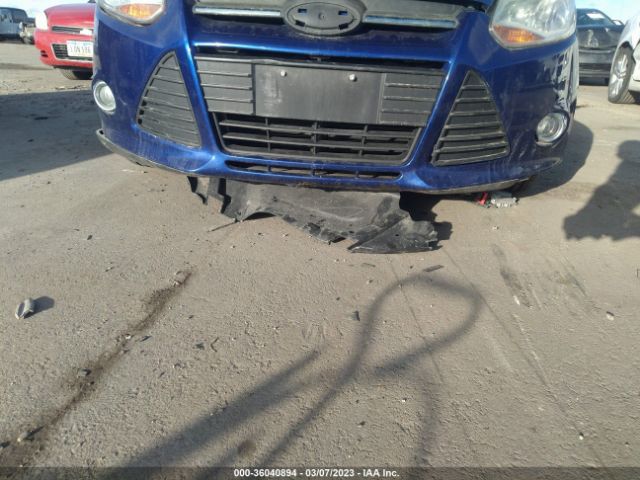 1FADP3F24EL452438 Ford FOCUS SE
