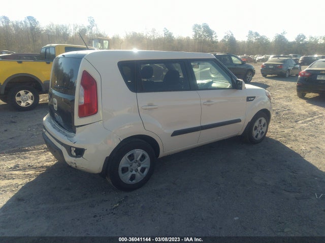 KIA Soul Base 2013 KNDJT2A55D7760911 Image 4