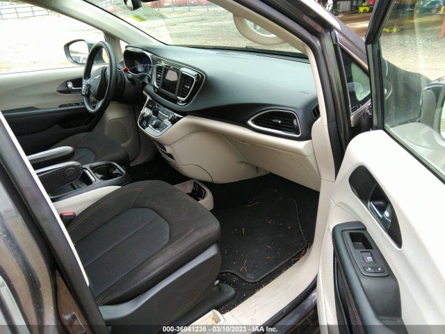 2C4RC1FGXLR237579 Chrysler Pacifica Touring