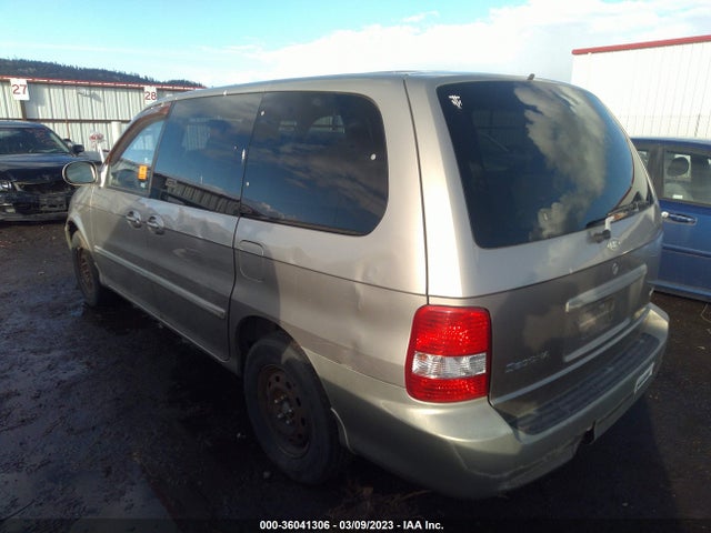 2005 KIA SEDONA LX/EX VIN: KNDUP131056633397