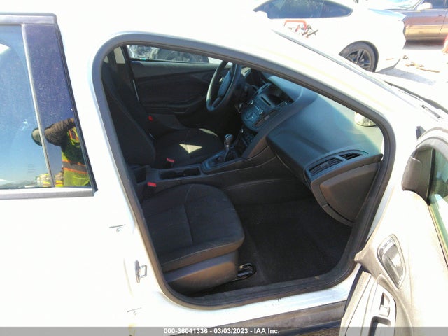2017 FORD FOCUS S VIN: 1FADP3E29HL214140