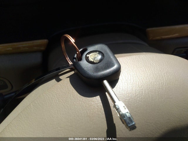 Jaguar S-type V8 2001 SAJDA01P91GM20988 Image 3