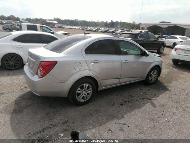 Chevrolet SONIC LT 2016 1G1JC5SB4G4173278 Image 5