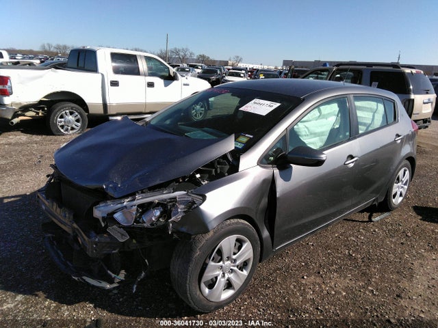 KIA Forte 5-door Lx 2016 KNAFK5A85G5659580 Image 2