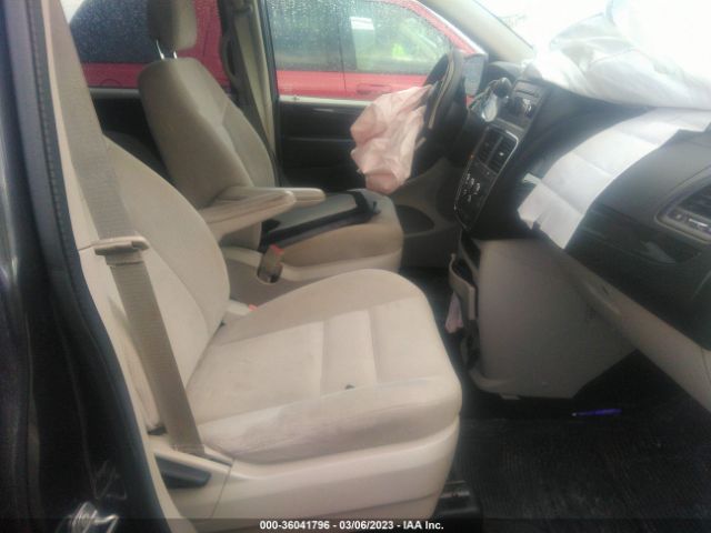 2C4RDGBG2FR570594 Dodge Grand Caravan Se