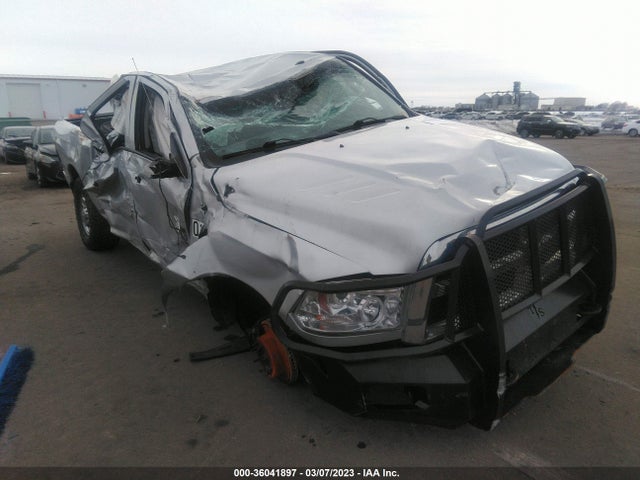 RAM 2500 Tradesman 2016 3C6UR5CL1GG260205 головне зображення