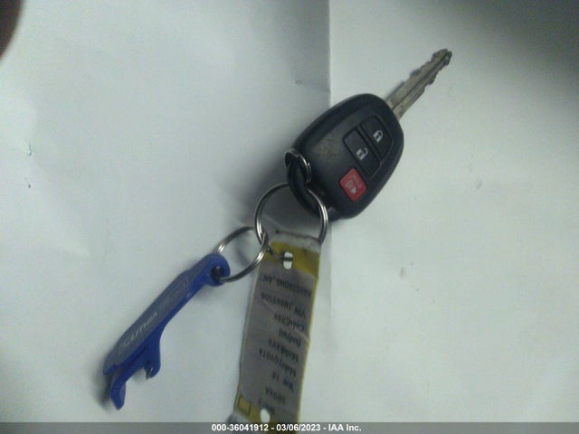 Toyota RAV4 LE 2018 2T3BFREV9JW849508 Image 3