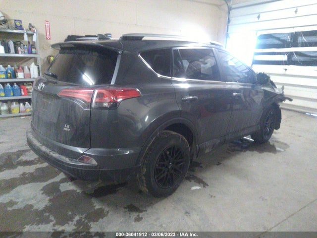 Toyota RAV4 LE 2018 2T3BFREV9JW849508 Image 6